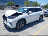 Toyota Highlander Xle 5TDKDRBH9PS517695 снимка