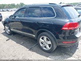 Volkswagen Touareg 3.6L Lux WVGEF9BP7ED010667 photo