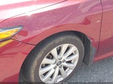 Toyota Camry Le 4T1B11HK0JU641415 fotografie
