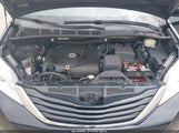 Toyota Sienna Le 8 Passenger 5TDKZ3DC7HS789504 снимка