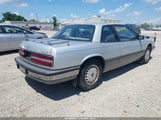 BUICK REGAL CUSTOM 2G4WB14L7N1444000 снимка