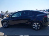 TESLA MODEL Y AWD/LONG RANGE DUAL MOTOR ALL-WHEEL DRIVE 7SAYGAEE8PF637435 photo