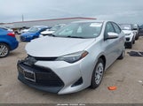 Toyota Corolla Le 5YFBURHE5JP744251 снимка