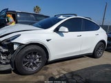 Tesla Model Y Awd/Long Range Dual Motor All-Wheel Drive 7SAYGDEE6PA126577 fotografie