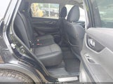 NISSAN ROGUE SV 5N1AT2MV9HC800962 снимка