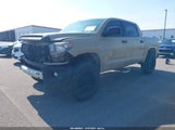 Toyota Tundra Sr5 5.7L V8 5TFDW5F17JX739632 fotografie
