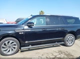 Lincoln Navigator Standard L 5LMJJ3MG1PEL07936 photo