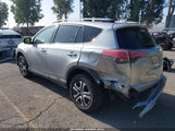 TOYOTA RAV4 LE JTMZFREV8JJ211618 снимка