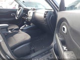 Kia Soul KNDJN2A20E7045147 fotografie