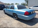 FORD CROWN VICTORIA NATURAL GAS VEHICLE/POLICE/POLICE STREET APPEARANCE 2FAFP71W92X155299 photo