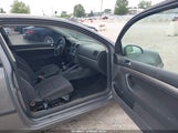 VOLKSWAGEN RABBIT S WVWAA71K28W150520 снимка