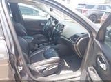 Jeep Cherokee Altitude Fwd 1C4PJLLB2MD235833 photo