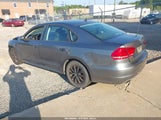 VOLKSWAGEN PASSAT 2.5L S 1VWAP7A31DC022348 снимка