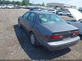 Toyota Camry Le V6 4T1BF22K7VU021327 photo