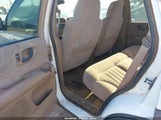 CHEVROLET BLAZER LS 1GNDT13W6W2257621 снимка