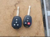 TOYOTA COROLLA LE 5YFBURHE9HP705253 снимка