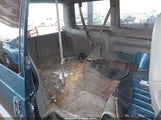 Chevrolet Astro 1GNDM19W6WB123826 снимка