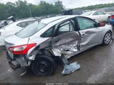 Ford Focus S 1FADP3E27EL240683 снимка