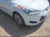 Hyundai Veloster Base W/Black KMHTC6AD2DU131983 снимка