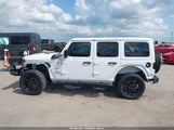Jeep Wrangler 4Xe Unlimited Sahara 4X4 1C4JJXP60NW229187 fotografie