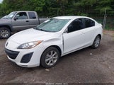 MAZDA MAZDA3 JM1BL1VF1B1426599 снимка