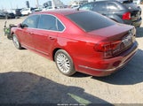 Volkswagen Passat 1.8T Se 1VWBT7A38GC069512 photo