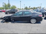 Toyota Camry Le 4T1B11HK1KU804378 fotografie