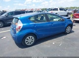 Toyota Prius C Two JTDKDTB30C1514144 снимка