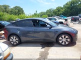 Tesla Model Y Long Range Dual Motor All-Wheel Drive 5YJYGDEE3MF064082 fotografie