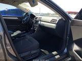 VOLKSWAGEN PASSAT 1.8T S 1VWAT7A30GC021756 photo