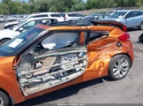Hyundai Veloster Base W/Black KMHTC6AD3DU154852 снимка