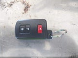 TOYOTA RAV4 XLE 2T3WFREV3JW480288 снимка
