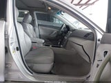 TOYOTA CAMRY LE 4T4BF3EK1BR116470 снимка