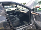 Tesla Model Y Long Range Dual Motor All-Wheel Drive/Rwd 7SAYGDED8RF038224 fotografie