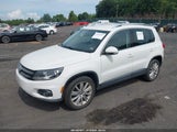 VOLKSWAGEN TIGUAN SE WVGAV7AX9CW607960 снимка