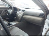 TOYOTA CAMRY LE 4T4BF3EK0AR032302 снимка