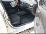 Hyundai Accent Se 3KPC24A33KE073798 снимка