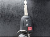 Toyota Rav4 Adventure 2T3RFREV7JW805537 снимка