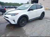 Toyota Rav4 Adventure 2T3RFREV7JW805537 снимка
