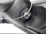 Toyota Corolla L 2T1BURHE8HC825741 снимка