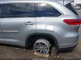 Toyota Highlander Xle 5TDKZRFH5JS277306 снимка