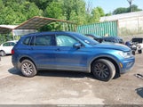 Volkswagen Tiguan 2.0T S 3VV0B7AX3LM042261 fotografie