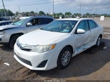 TOYOTA CAMRY LE 4T4BF1FK6ER401723 снимка