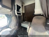 VOLVO VN VNL 4V4NC9EH7EN177434 снимка