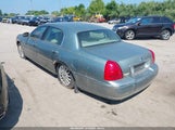 LINCOLN TOWN CAR SIGNATURE LIMITED 1LNHM82W35Y658679 снимка
