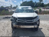 TOYOTA HIGHLANDER HYBRID XLE 5TDJGRFH2KS074506 fotografie