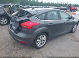 Ford Focus Titanium 1FADP3N24JL250081 fotografie