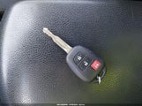 Toyota Rav4 Le JTMZFREV9HJ704167 снимка