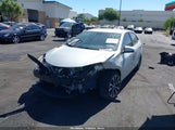 Toyota Corolla Se 5YFBURHE5KP915260 снимка