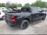 Ram  Laramie 4X4 5'7 Box 1C6SRFJT5KN725827 снимка
